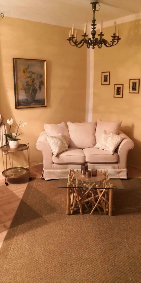 Casa Benefizium Apartment Langquaid Bagian luar foto