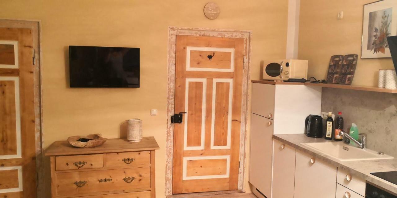 Casa Benefizium Apartment Langquaid Bagian luar foto